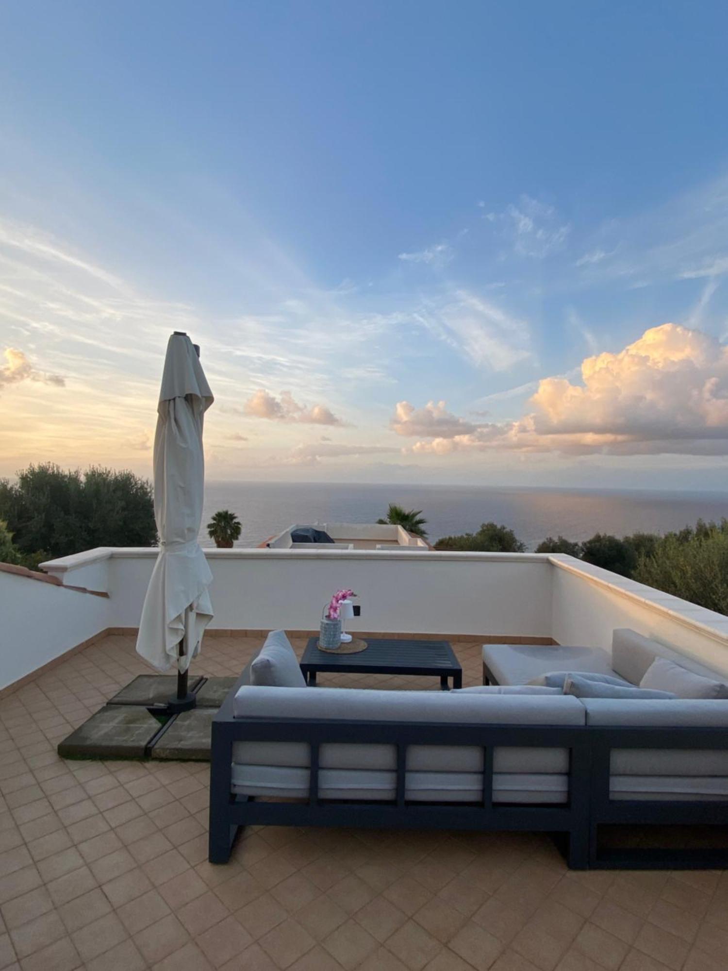 Villa Nove - Residence Dei Fiori Zambrone Exteriér fotografie